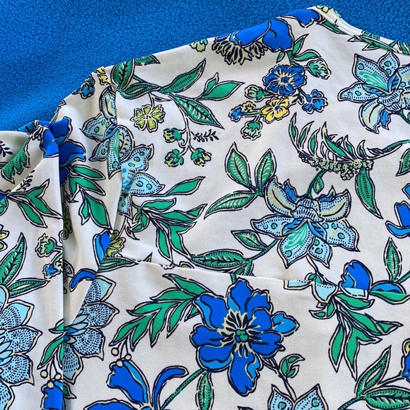 Lands’ End Rash Guard Tee Long Sleeve Size L/P 14-16 NWT - Picture 8 of 11